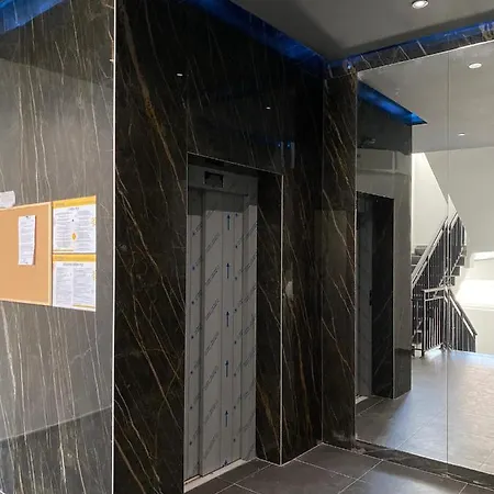 Sunshine Apartment *