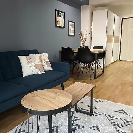 Sunshine Apartment *